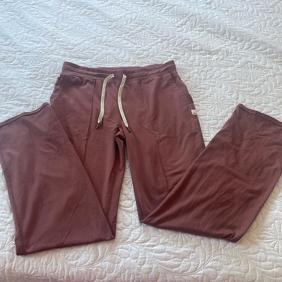Vuori pants - Picture 1 of 3